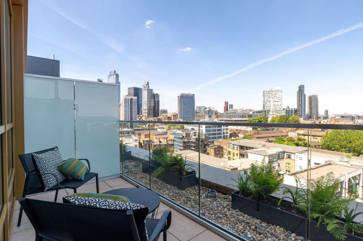 Hyatt Place London City East - Housity