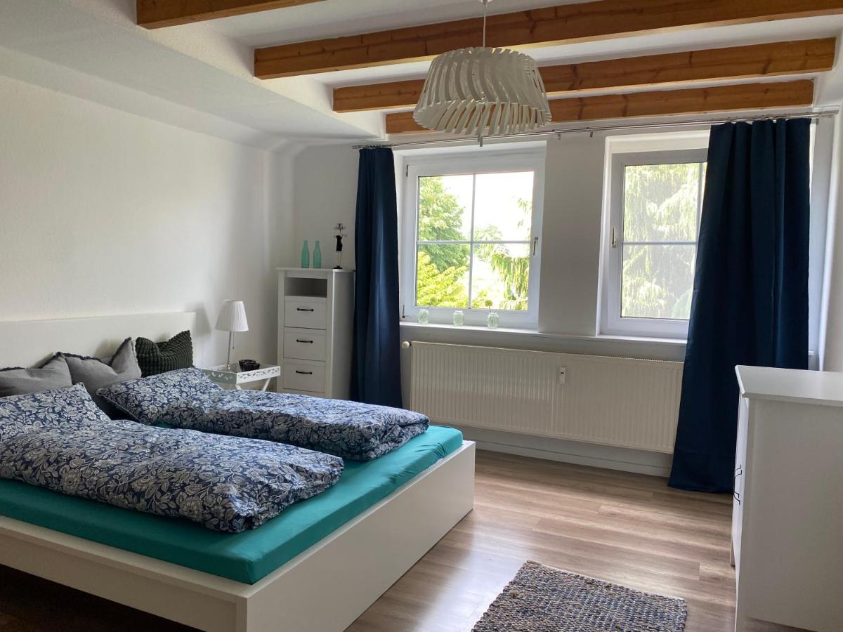 Ferien- und Messewohnung in idyllischer Lage - Housity