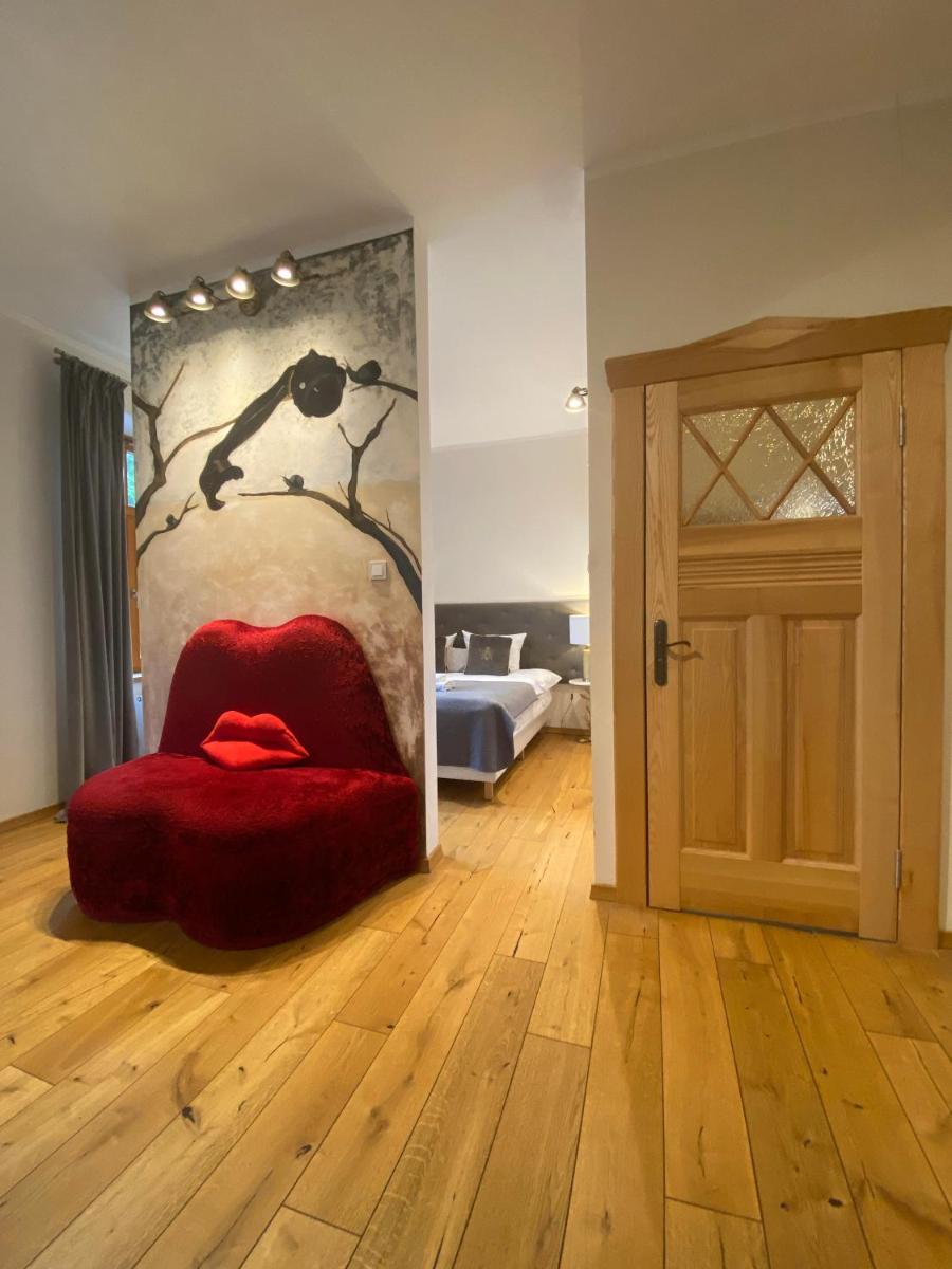 Dali ApartHOTEL - Housity