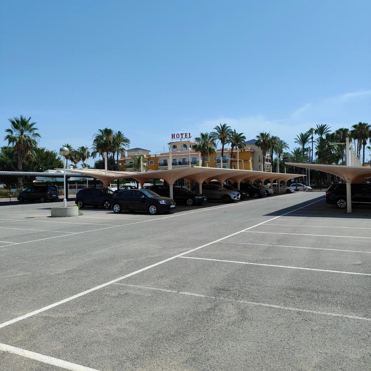Imagen de la galería de Hotel La Laguna Spa & Golf, en Torrevieja