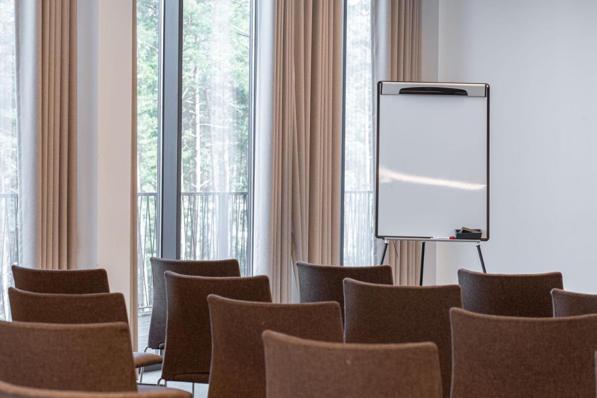 A área empresarial e/ ou a sala de conferências de Pena Park Hotel