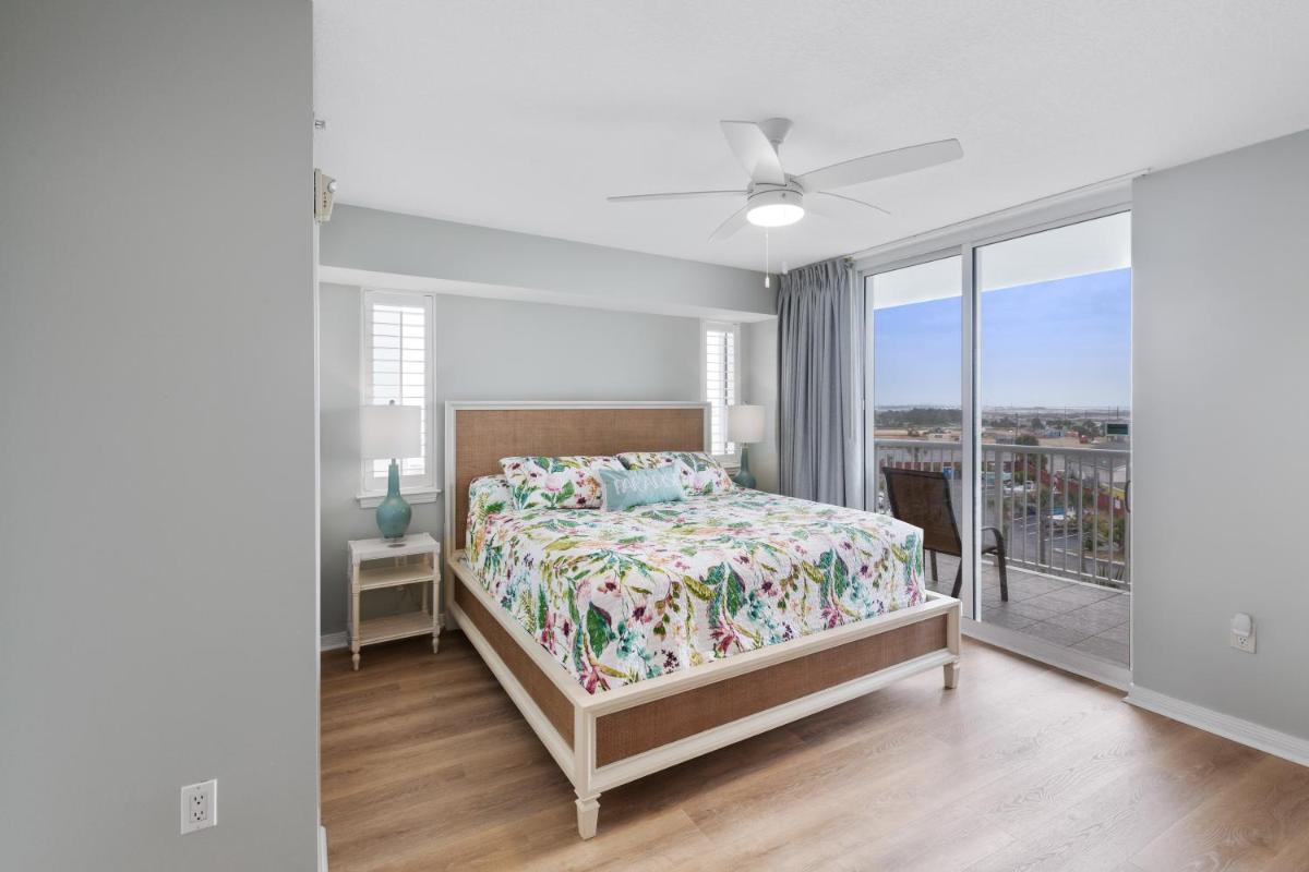 Destin West Sandpiper Bld 501 Bay side Condo - Housity