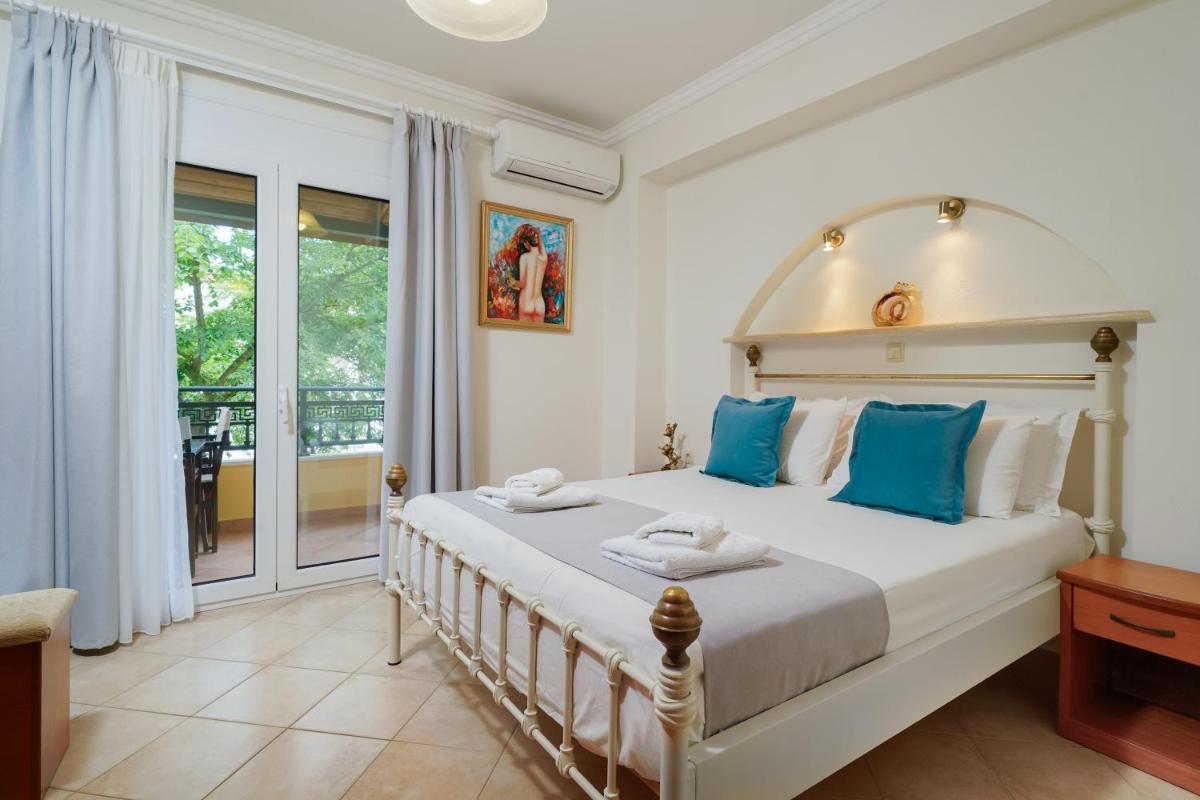 Εsperides - Housity
