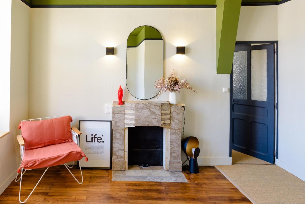 Aux Couleurs de Neuvy - Housity