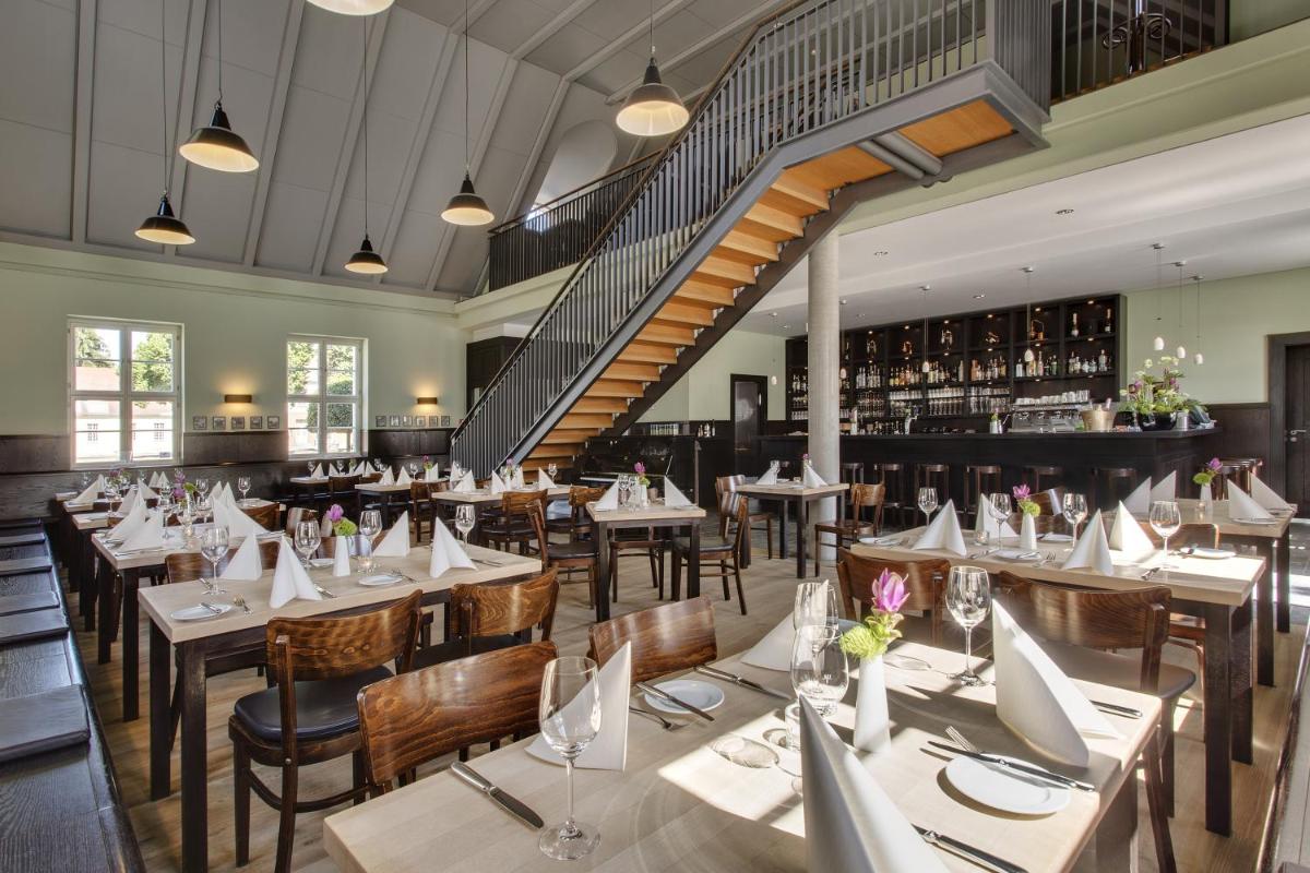 Hotel Schloss Neuhardenberg - Housity