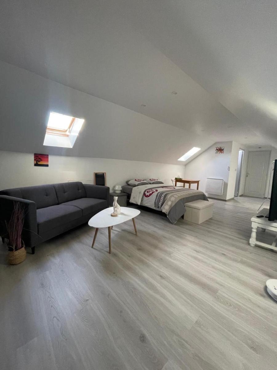 Chez Julie - Housity