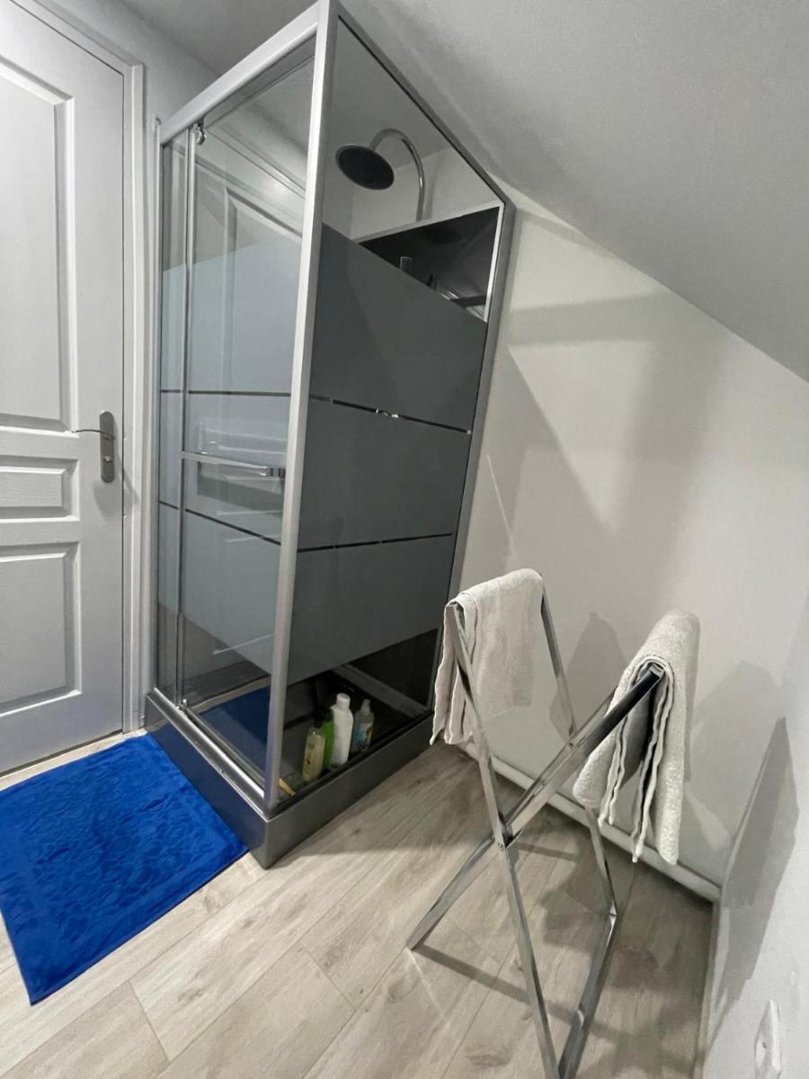 Chez Julie - Housity