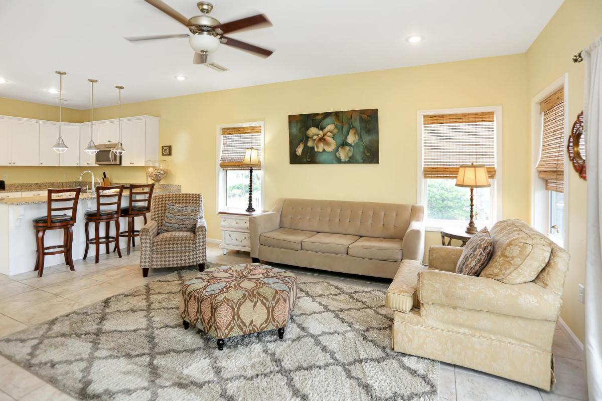 Reveille by Pristine Properties Vacation Rentals - Housity