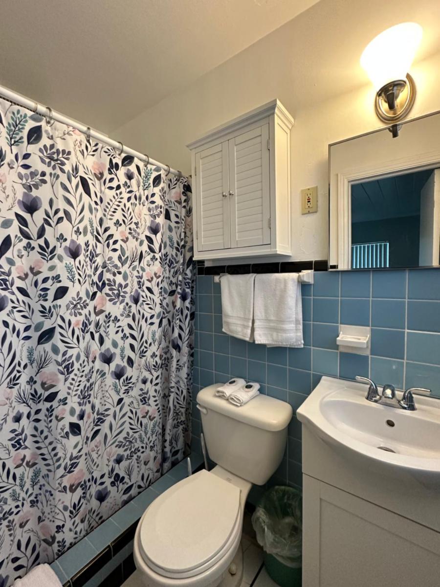 Ocean Front Paradise Resort - Housity