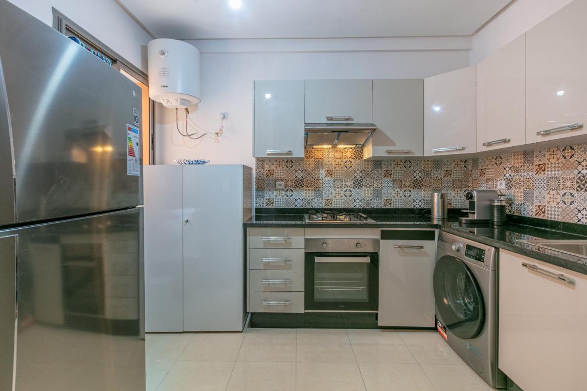 ZARI Jaouhara - Housity