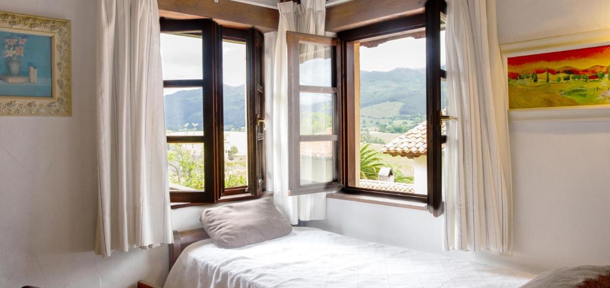 Hotel Rural Valleoscuru - Housity