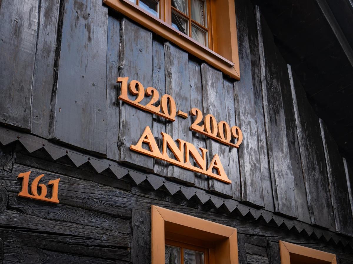 Drevenička v Ďurčinej - Anna - Housity