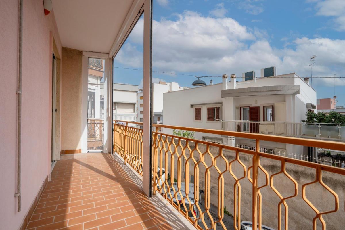 Cherry House - Housity