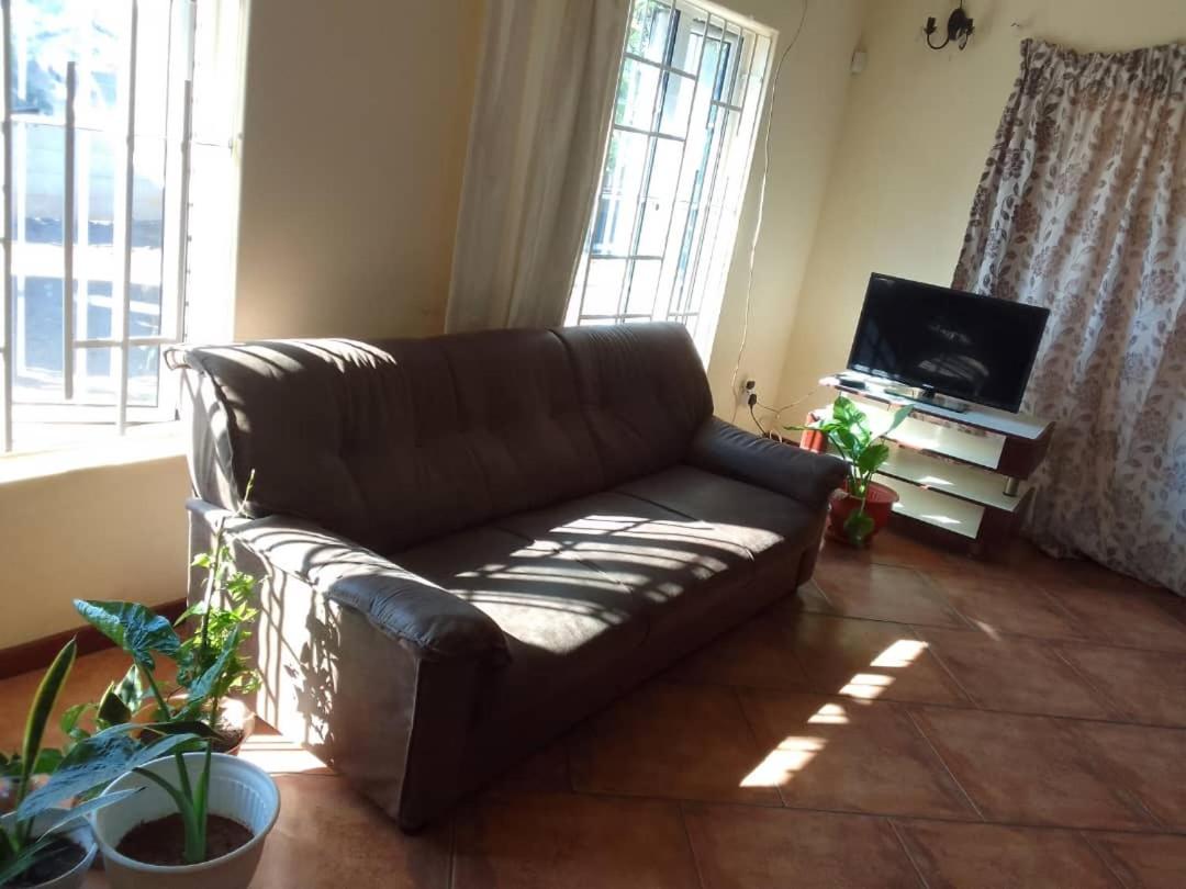Sugar Shack Backpackers Botswana - Housity