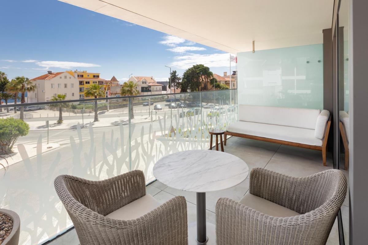 Uma varanda ou terraço em EVOLUTION Cascais-Estoril Hotel