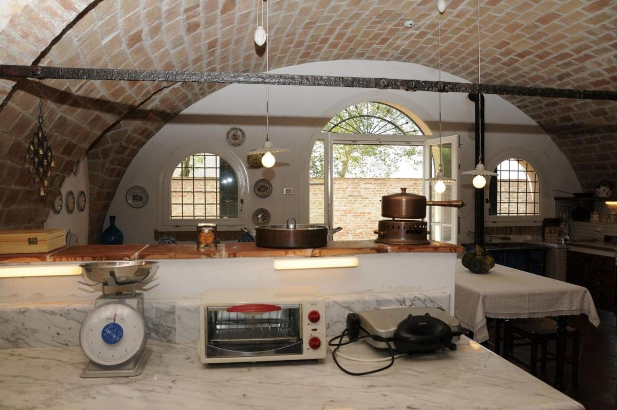 Borgoforte - Mantova, Private Pool, Wifi, Fitness - Housity