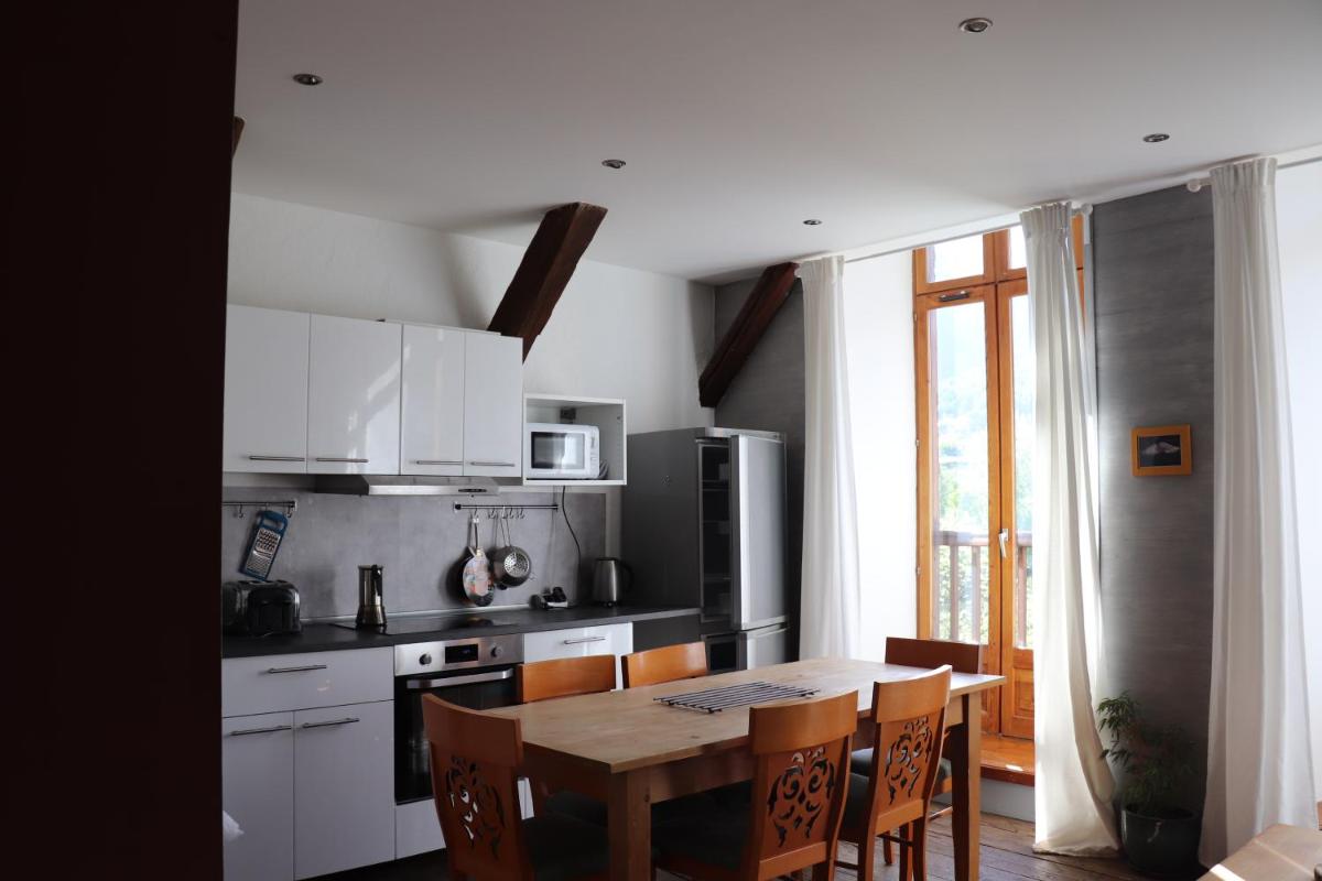 Appartement dans une maison de pays - Housity