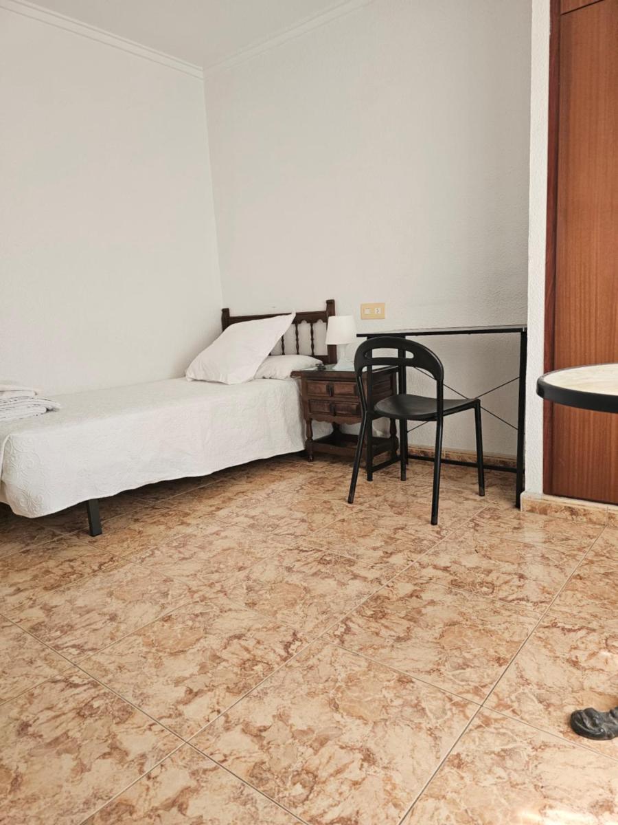 Basic Guardamar pension - Housity