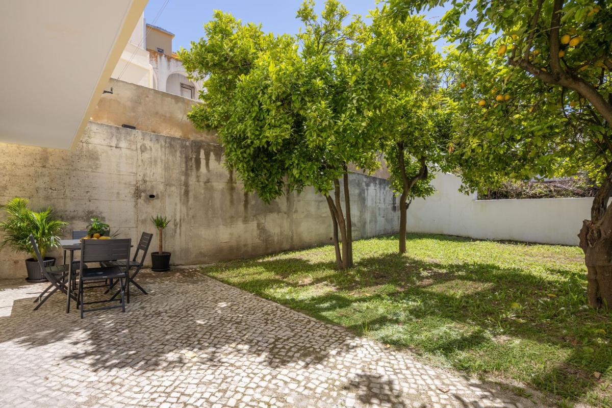Fancy 2BDR Duplex With Patio by LovelyStay - Housity