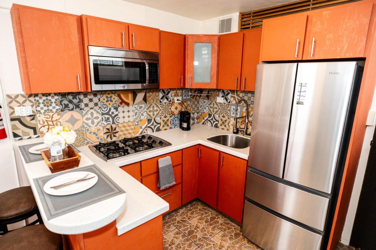 Cozy Studio Retreat with Private Parking and FREE Laundry - Housity
