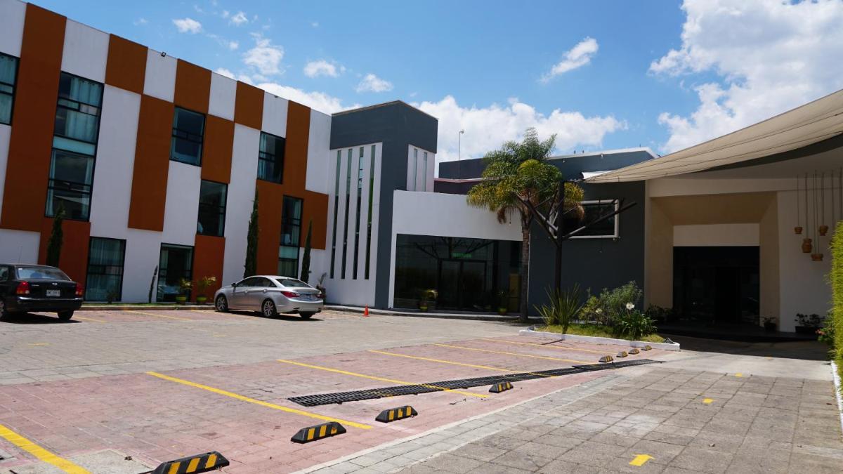 Hotel Brisas Express - Housity