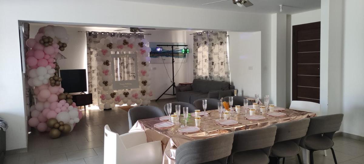 Kiti Village Villa Larnaca, salt-water pool, 5 bedrooms - Housity