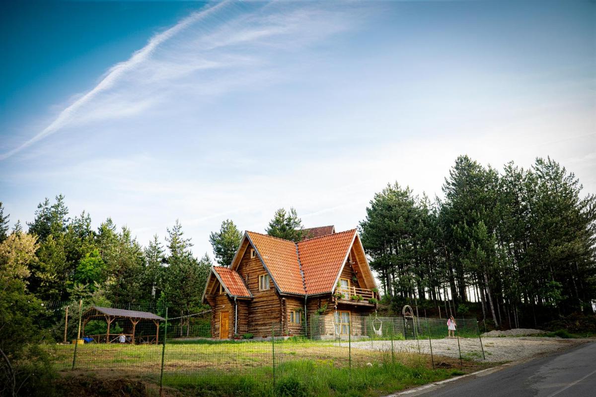 Lambievi Kolibi - Housity