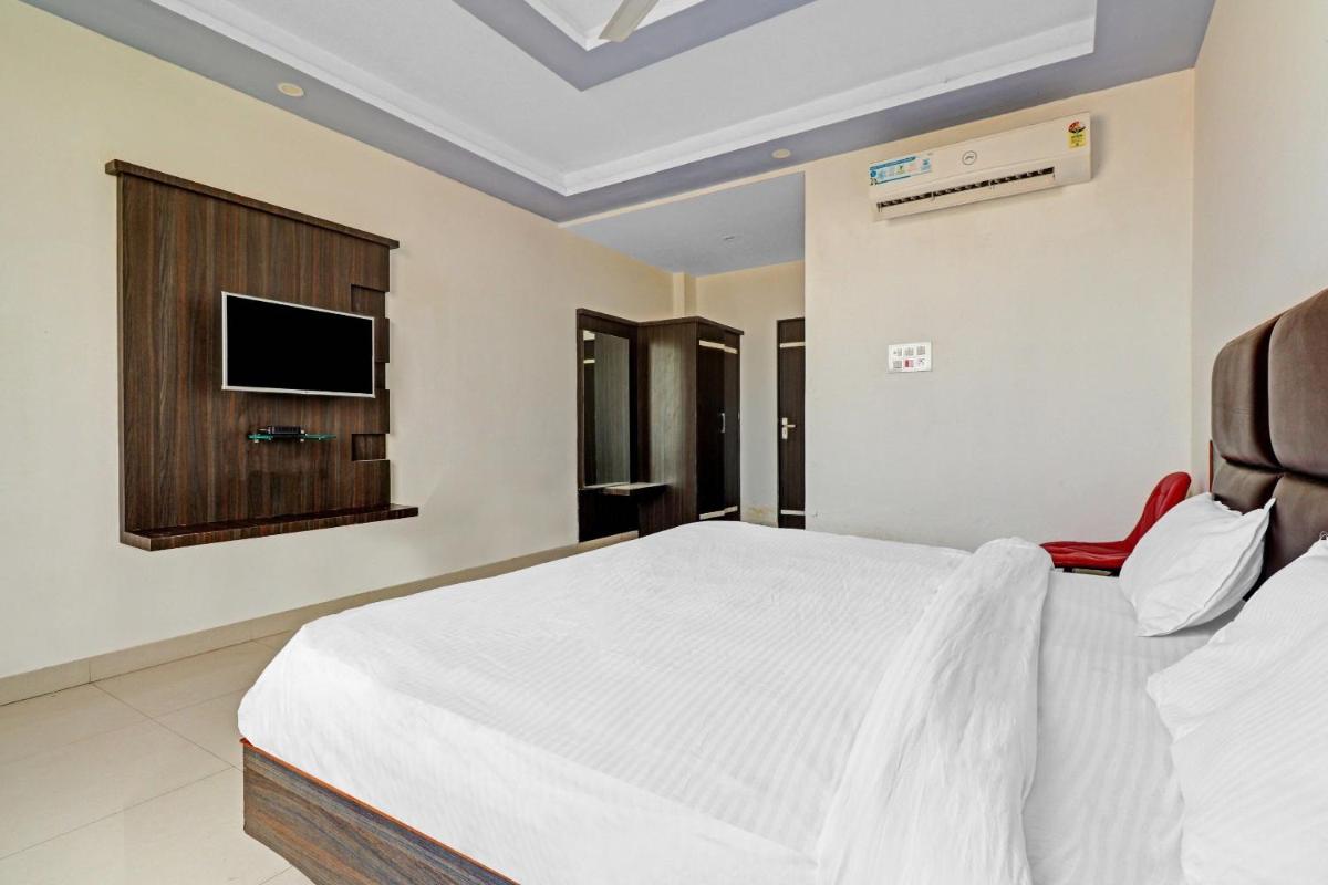 Collection O Sheela Resort - Housity