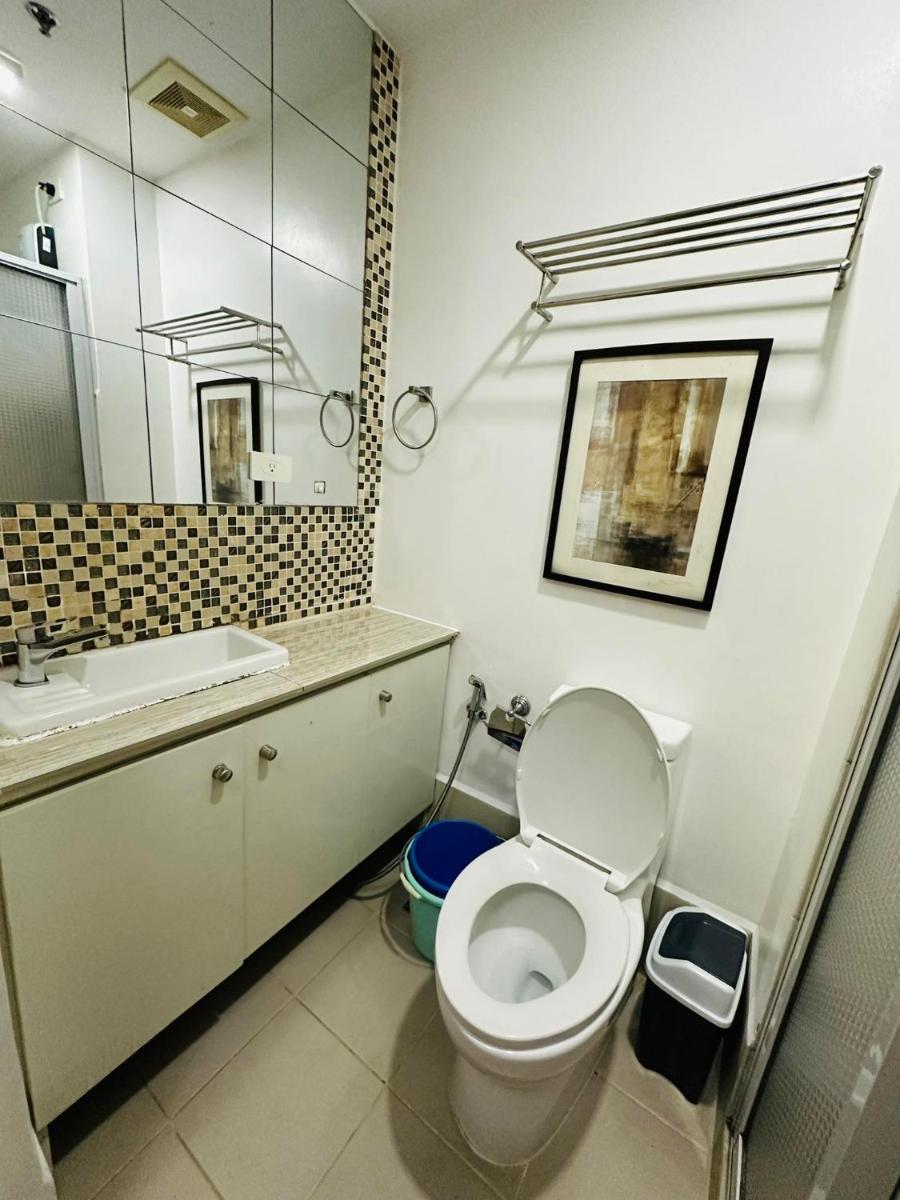 Suitetrails - Taguig stays Near BGC 1 bedroom with Balcony
