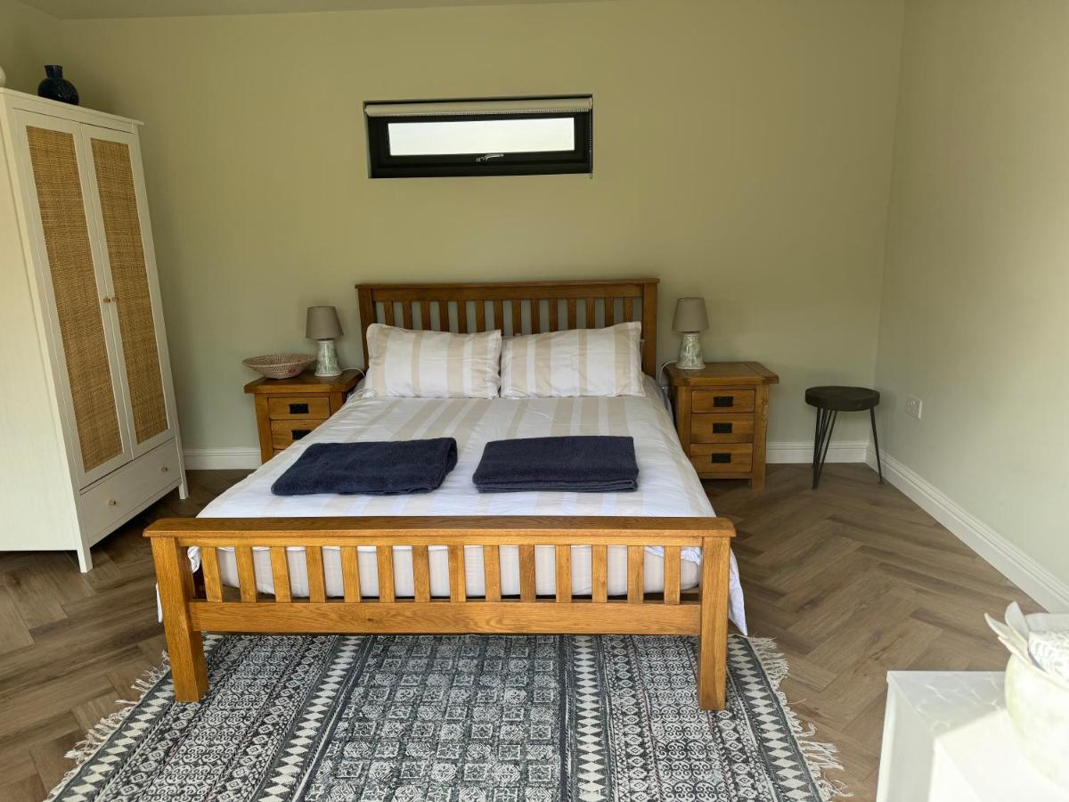 Gorgeous new studio! - Housity