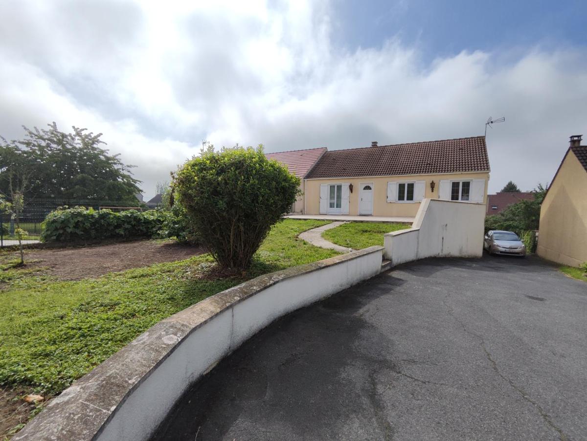 Spacious house near Disneyland - Housity
