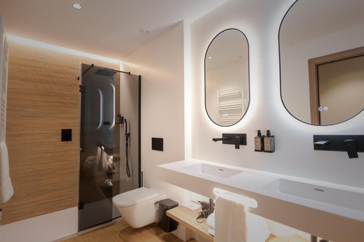 Un baño de Hotel & Spa Convento San Francisco