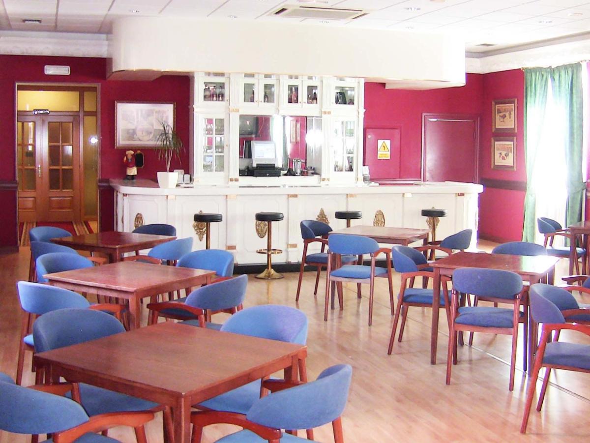 Hotel San Camilo - Housity