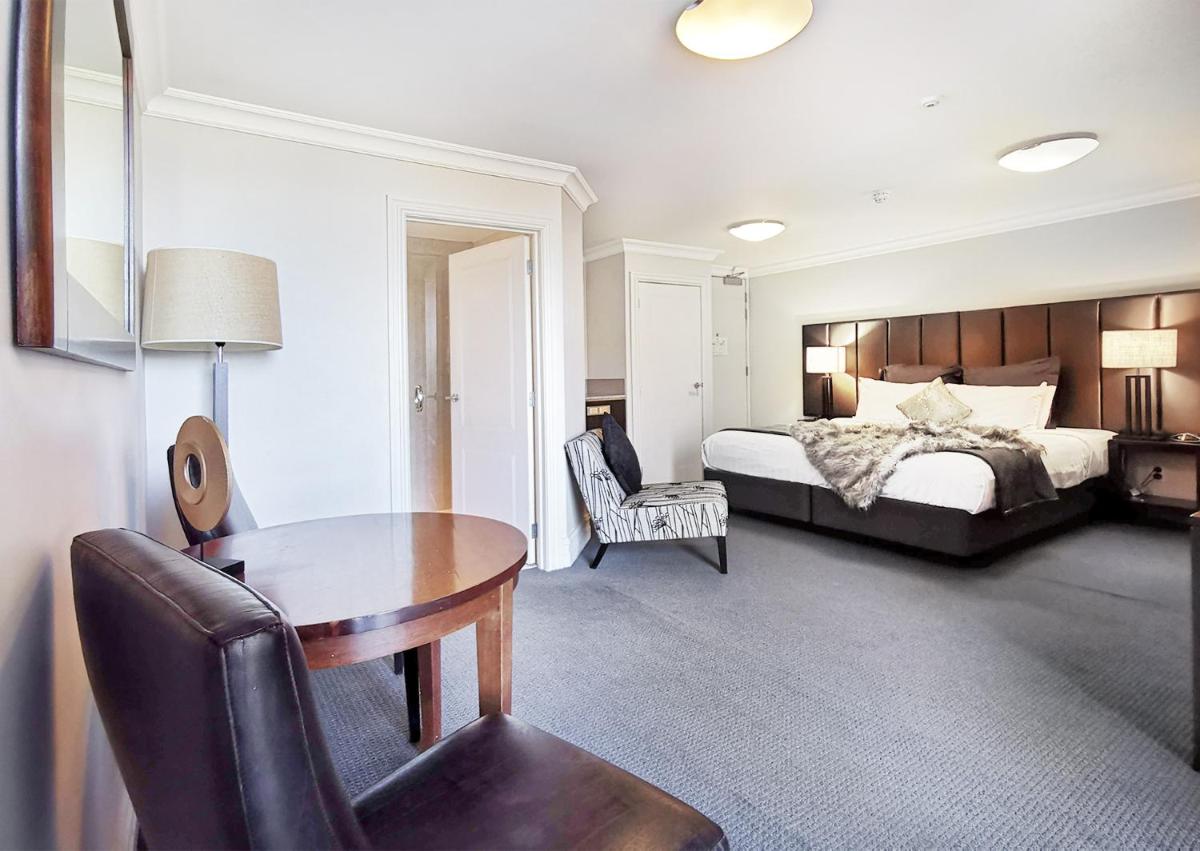 The Beacon - Luxe Studio Unit - Housity