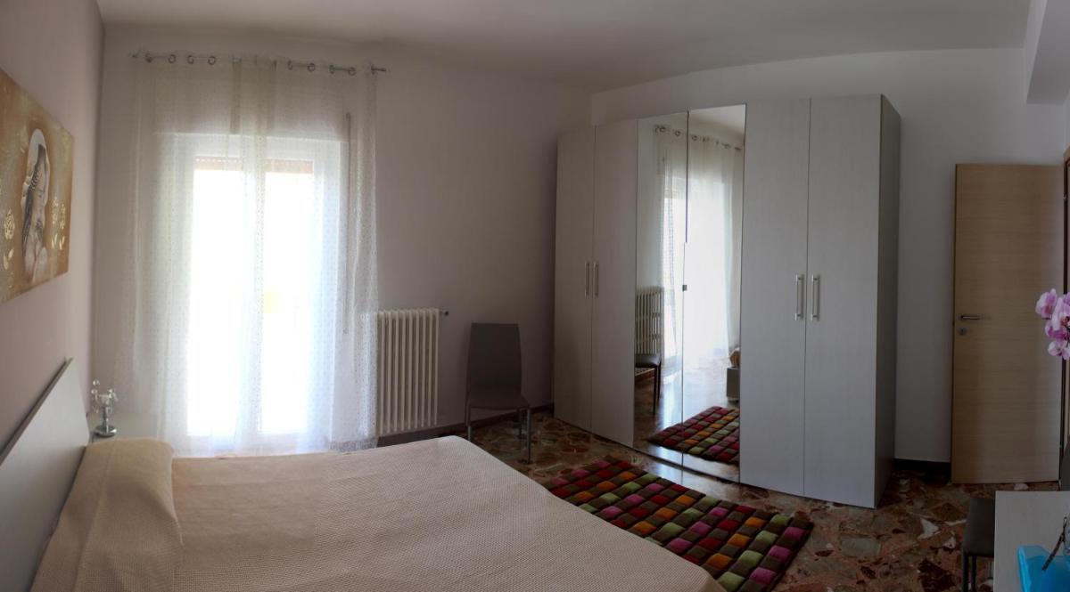 Casa Vacanze La Perla - Housity