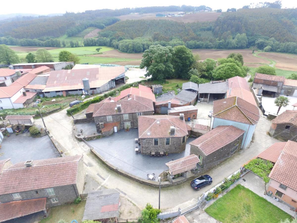 VILA PEREGRINA-taxi gratis - Housity