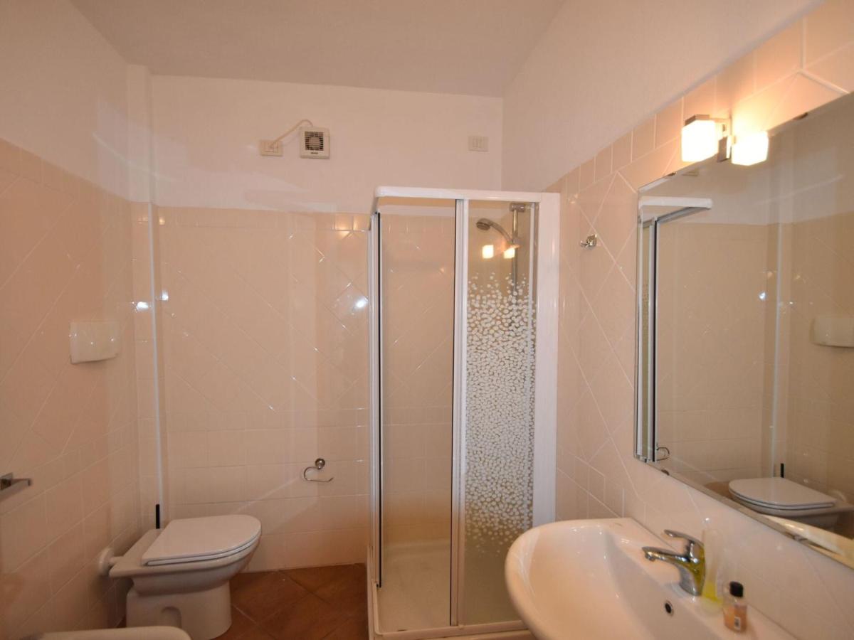 Apartment by Lake Maggiore with Stunning View - Housity