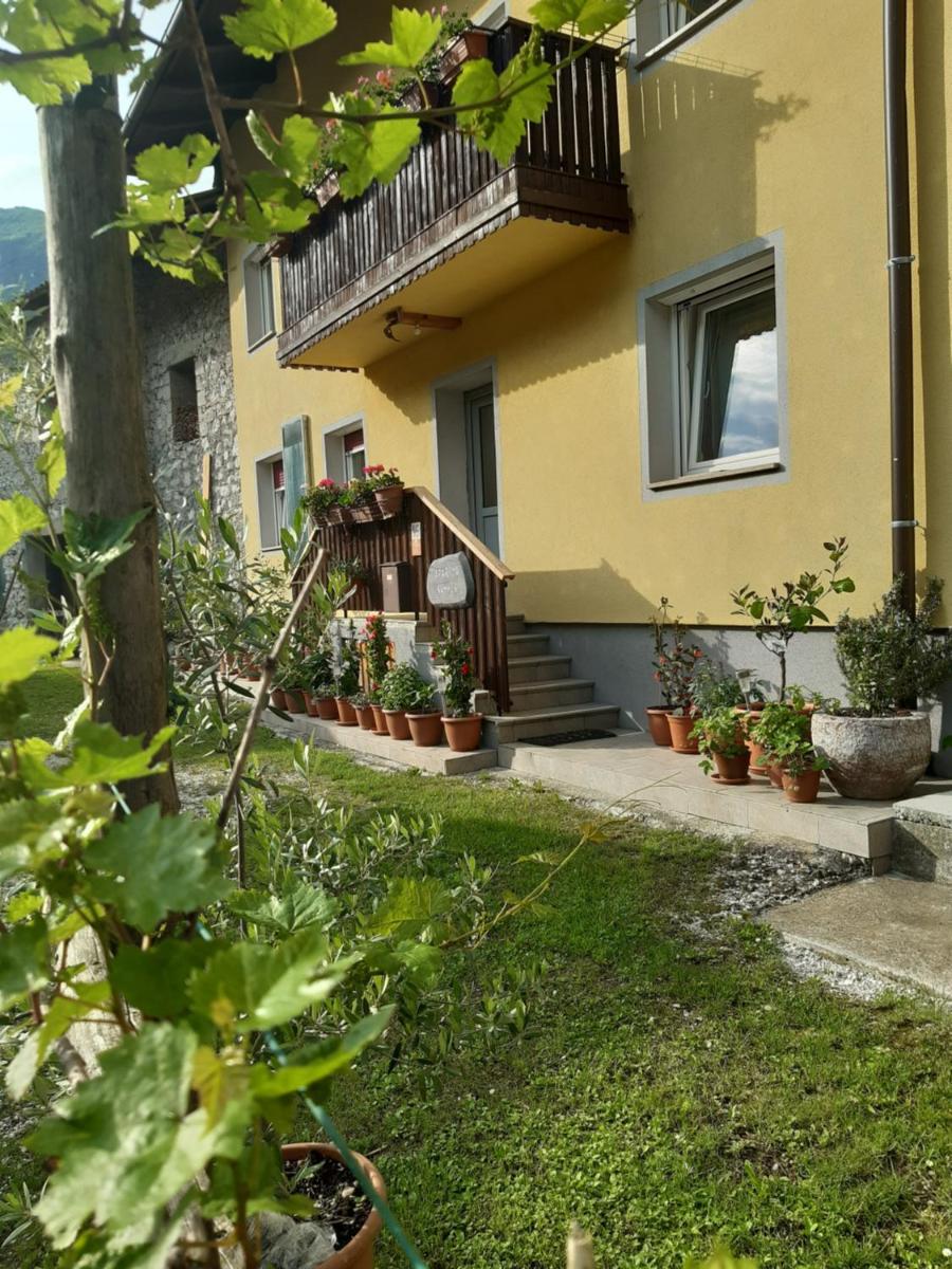 Trnovo ob Soci Kuhala - Housity