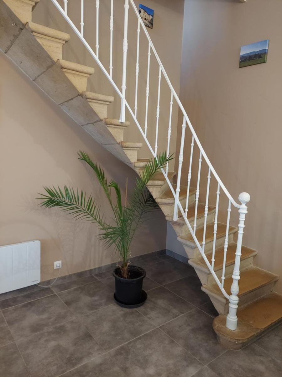 Appartement Jarnioux - Les Meublés des Pierres Dorées - Housity