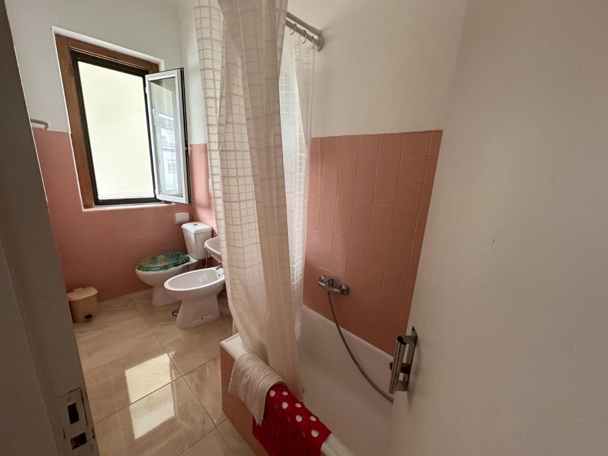 Ericeira Sand Beach II - Housity