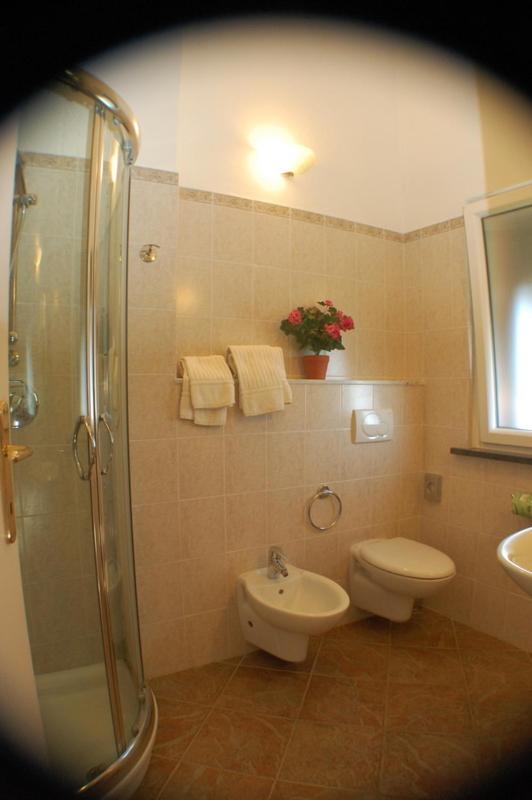 Hotel La Rossola Resort & Natura - Housity