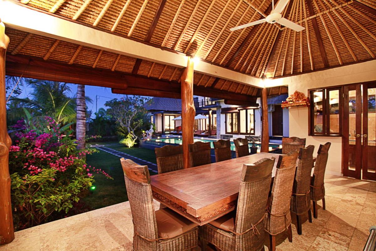 Balangan Beach Villa - Housity