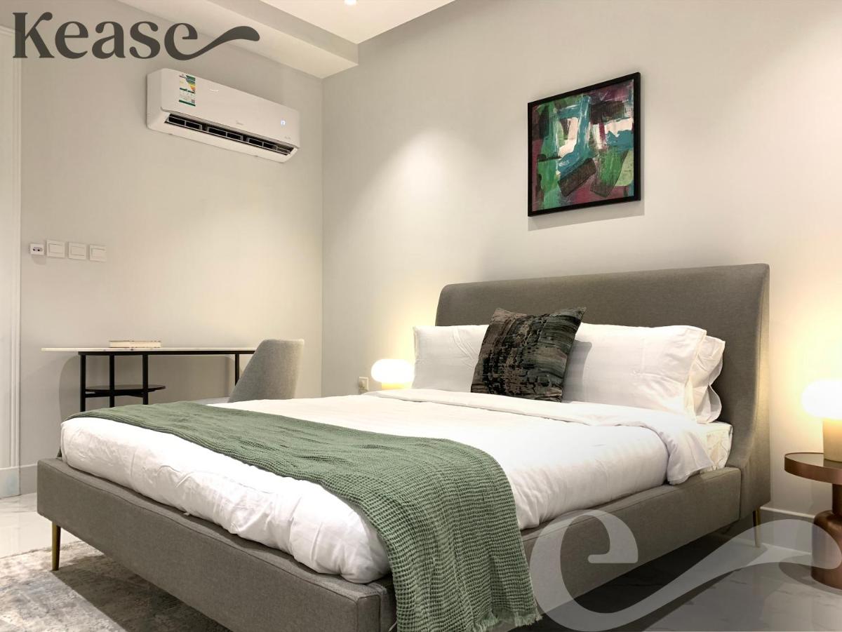 Kease Yasmin A-1 Royal touch AX12 - Housity