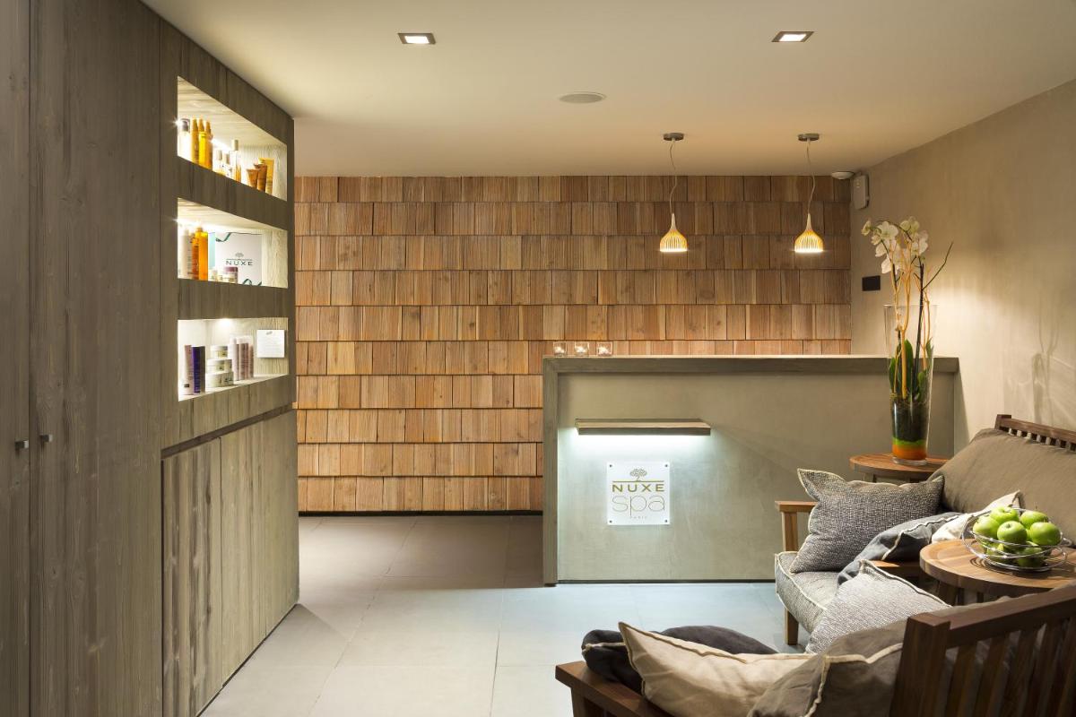 Cuisine ou kitchenette dans l'établissement Heliopic Hotel & Spa