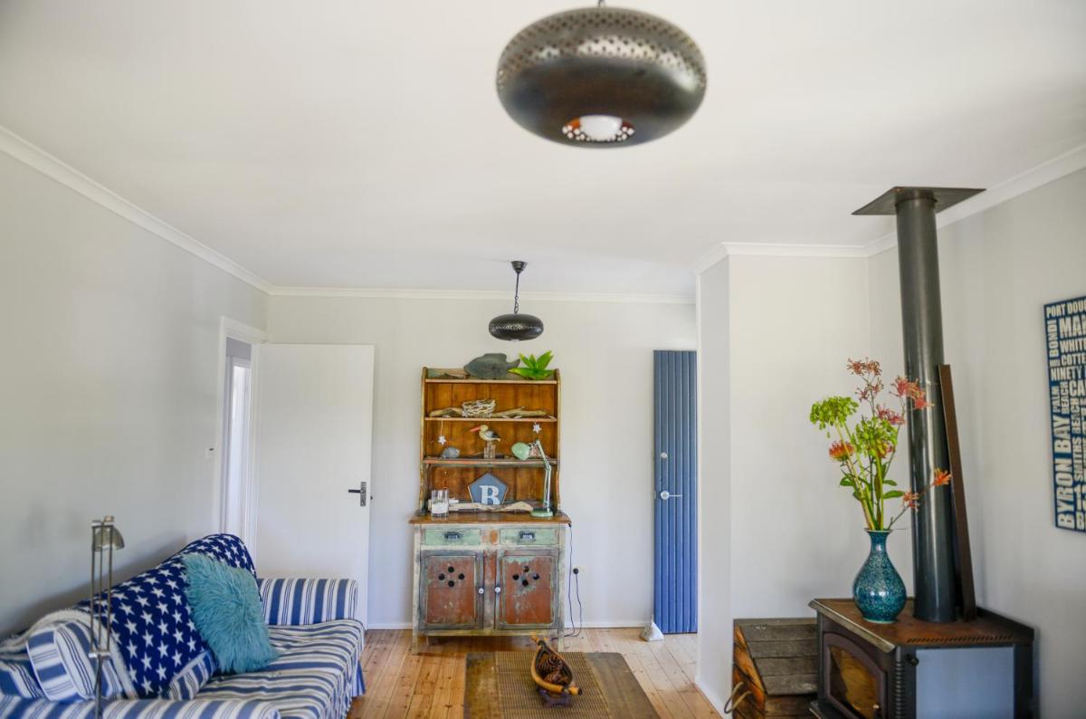 Bush & Bay Cottage - Housity