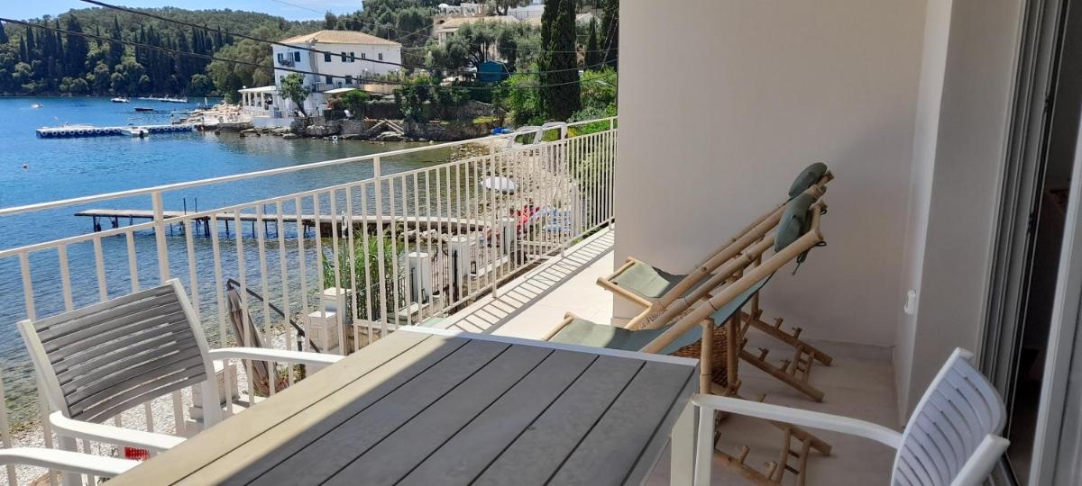 Villa Elsi upper apartment - Housity