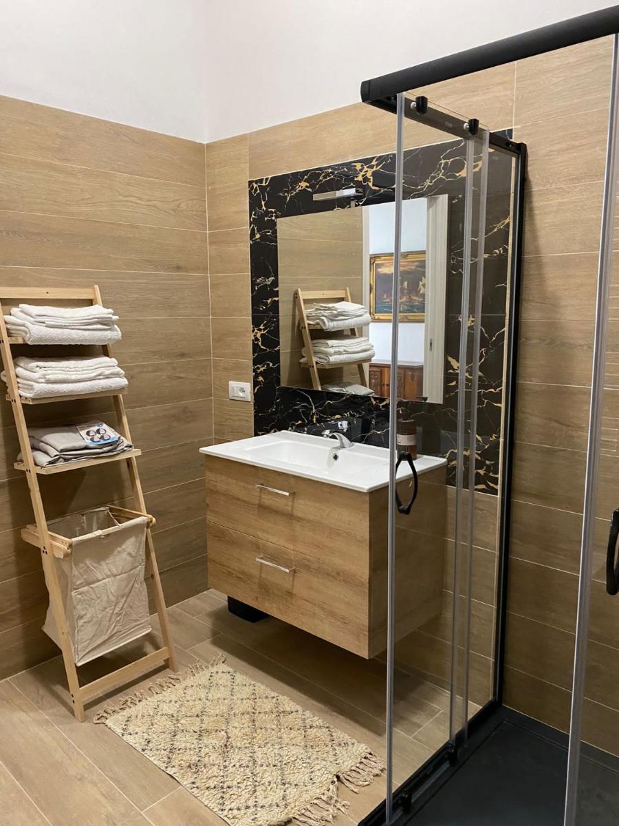 Carmen House3 - Housity