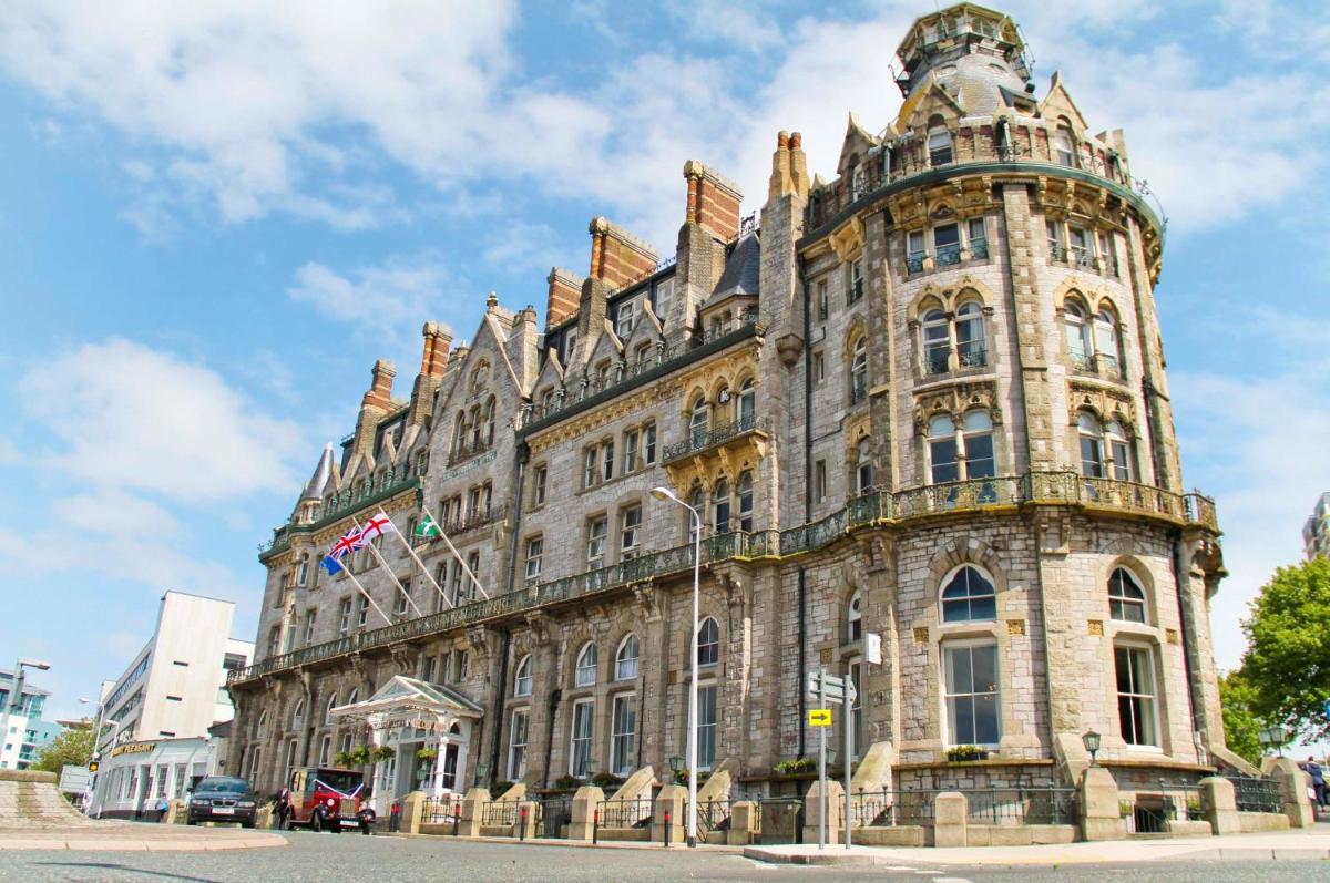 Duke Of Cornwall Hotel - Housity