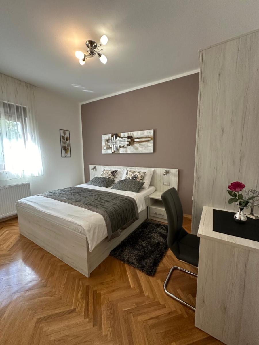 Apartments Zlatko and Mira Dorcic - Housity