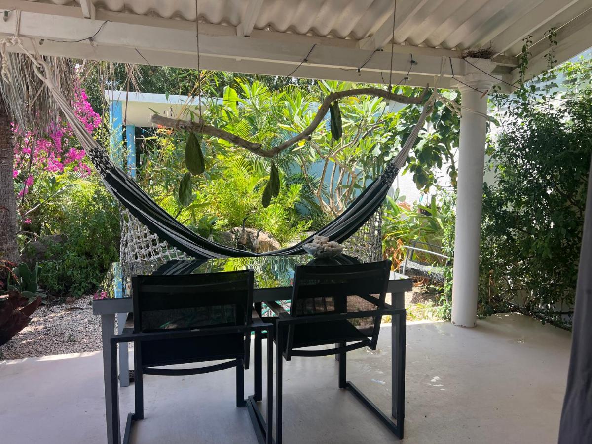 Tropical Breeze Curaçao - Housity